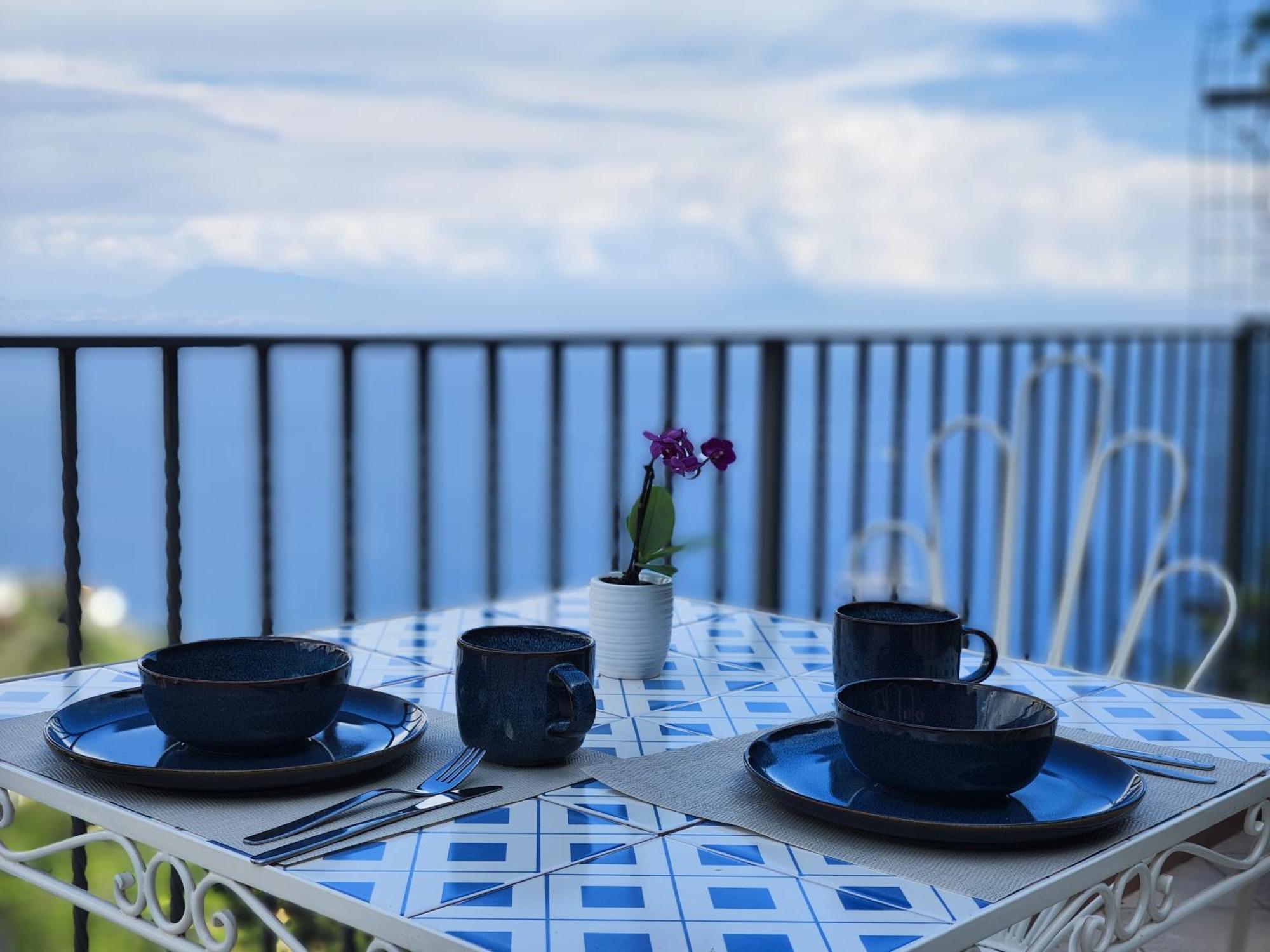 Malu Acomodação com café da manhã  *
